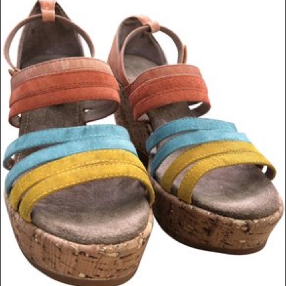 Biviel wedges.